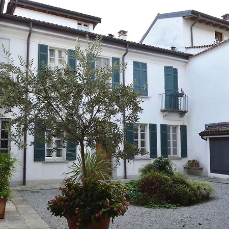 Villa Maghetti - Modernized Flat In Historic Palazzo In The Center Of Luino Zewnętrze zdjęcie