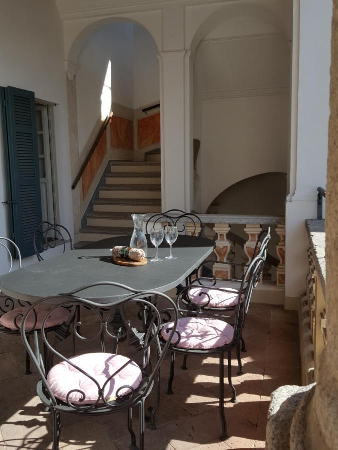 Villa Maghetti - Modernized Flat In Historic Palazzo In The Center Of Luino Zewnętrze zdjęcie