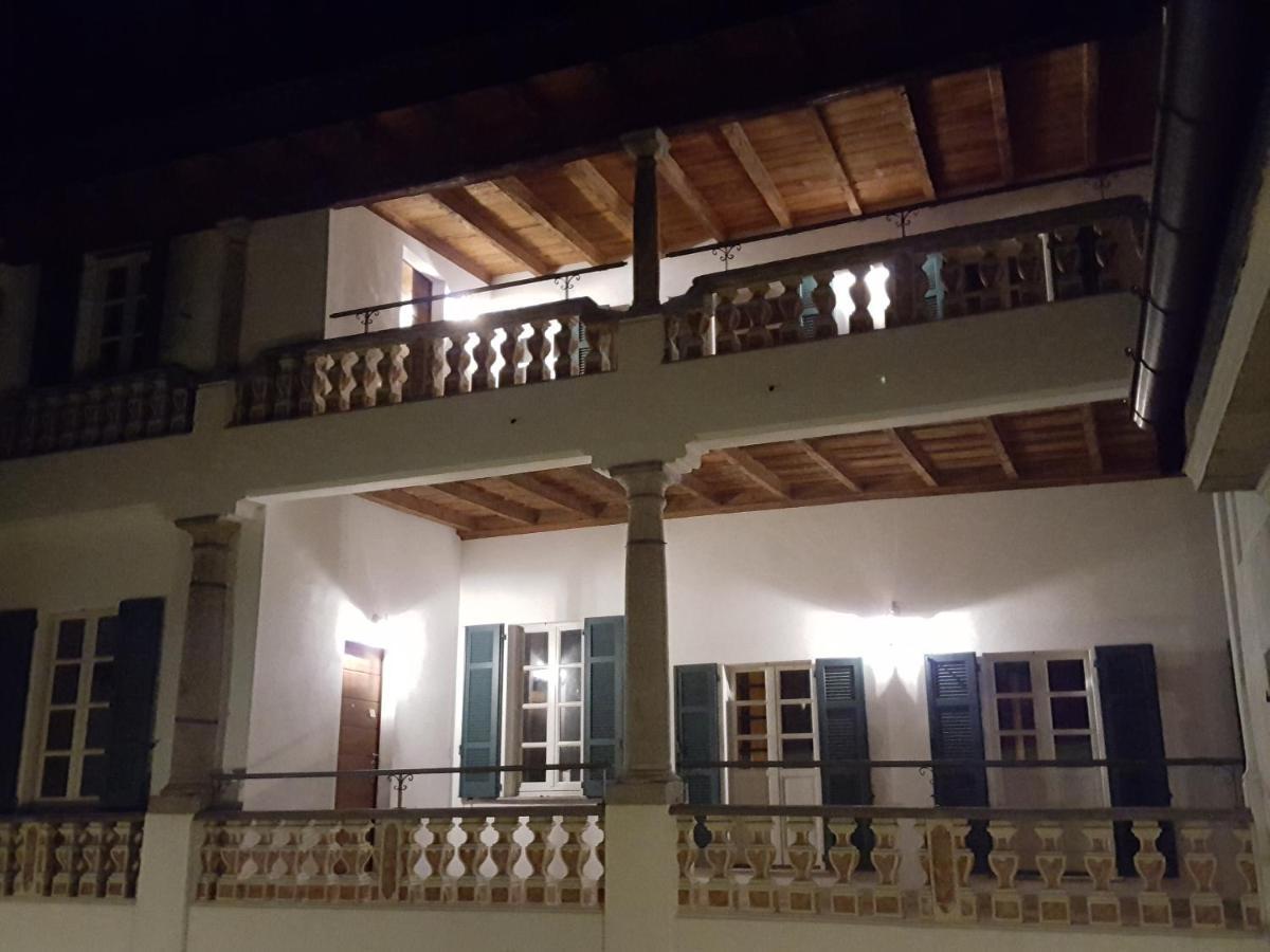 Villa Maghetti - Modernized Flat In Historic Palazzo In The Center Of Luino Zewnętrze zdjęcie